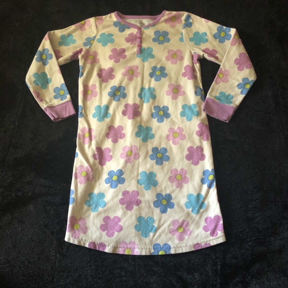 Carter’s Super Comfy Nightgown - Size Medium
